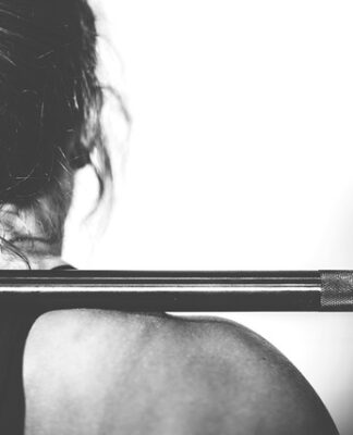 Czy na siłowni ćwiczy się w butach?