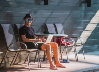 Kto może złożyć wniosek o pracę zdalną? Kto może złożyć wniosek o pracę zdalną?