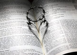 Kiedy na godle Polski nie było korony?