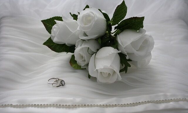 Czy można nosić czyjaś obrączkę?