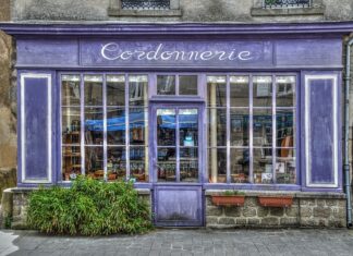 Czy szewc robi dziurki w pasku?