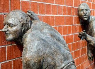 Czy można łączyć brąz z czarnym?